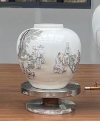 撵茶图粉彩苹果尊